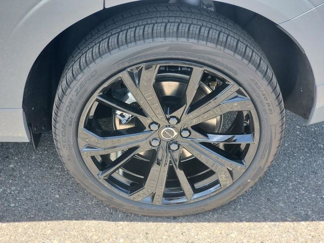 2026 Volvo XC60 Plug-In Hybrid T8 Ultra Black Edition