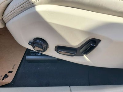 2026 Volvo XC60 Plug-In Hybrid T8 Ultra