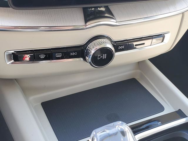 2026 Volvo XC60 Plug-In Hybrid T8 Ultra