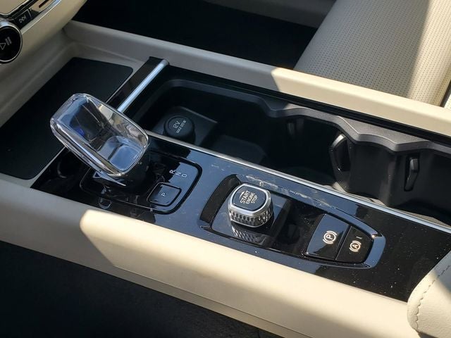 2026 Volvo XC60 Plug-In Hybrid T8 Ultra
