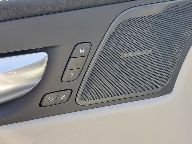 2026 Volvo XC60 Plug-In Hybrid T8 Ultra