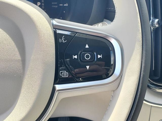 2026 Volvo XC60 Plug-In Hybrid T8 Ultra