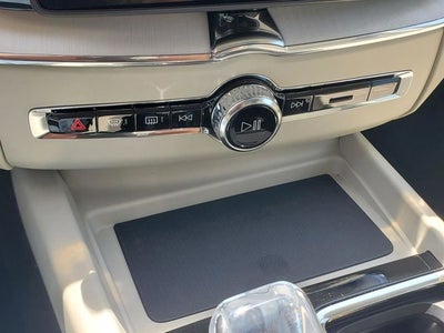2026 Volvo XC60 Plug-In Hybrid T8 Ultra