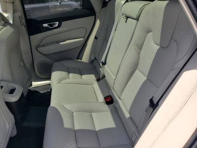 2026 Volvo XC60 Plug-In Hybrid T8 Ultra