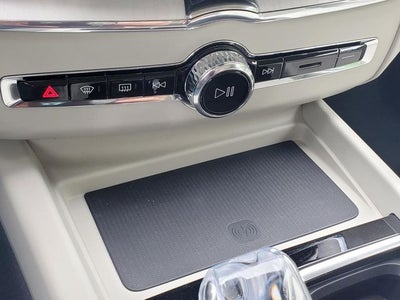 2026 Volvo XC60 Plug-In Hybrid T8 Ultra