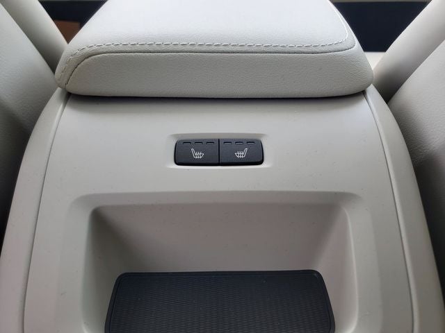 2026 Volvo XC60 Plug-In Hybrid T8 Ultra