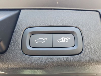 2026 Volvo XC60 Plug-In Hybrid T8 Ultra