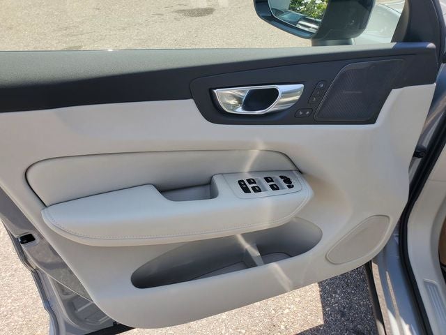 2026 Volvo XC60 Plug-In Hybrid T8 Ultra
