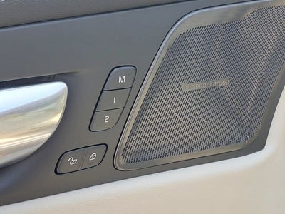 2026 Volvo XC60 Plug-In Hybrid T8 Ultra