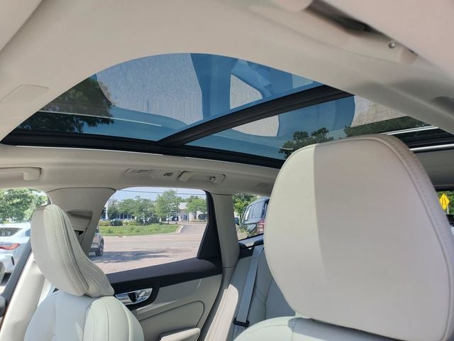 2026 Volvo XC60 Plug-In Hybrid T8 Ultra