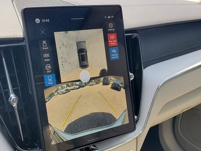 2026 Volvo XC60 Plug-In Hybrid T8 Ultra