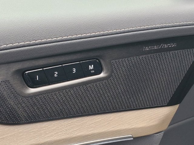 2027 Volvo XC90 Plug-In Hybrid T8 Plus 7 Passenger