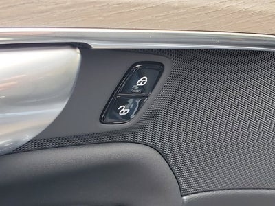 2027 Volvo XC90 Plug-In Hybrid T8 Plus 7 Passenger