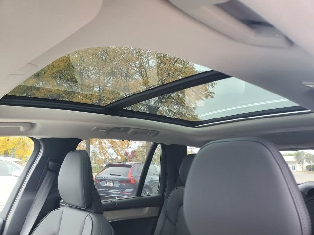 2027 Volvo XC90 Plug-In Hybrid T8 Plus 7 Passenger