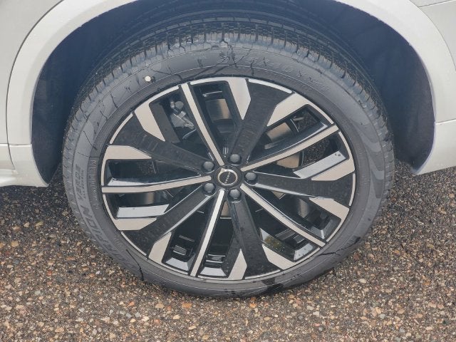2027 Volvo XC90 T8 Plus 7-Seater