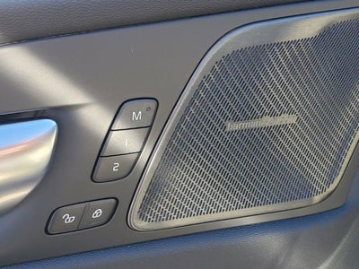 2027 Volvo XC60 T8 Plus