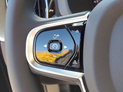 2027 Volvo XC60 T8 Plus