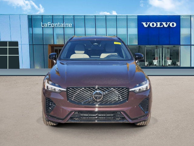 2027 Volvo XC60 T8 Plus