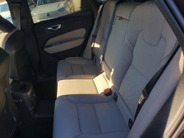 2027 Volvo XC60 T8 Plus