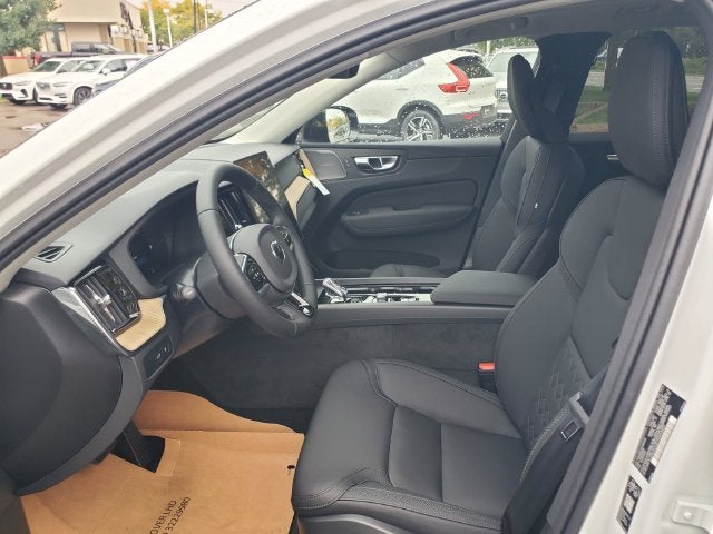 2027 Volvo XC60 T8 Plus