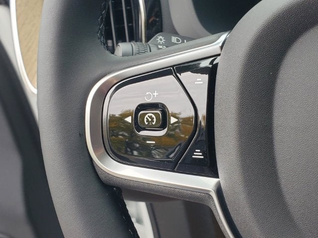 2027 Volvo XC60 T8 Plus