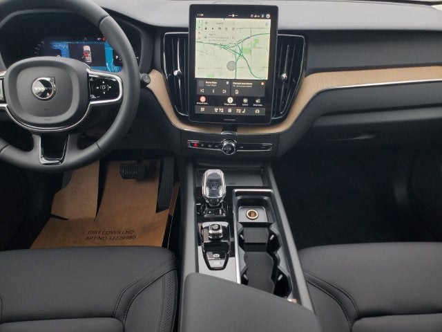 2027 Volvo XC60 T8 Plus