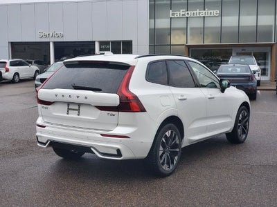 2027 Volvo XC60 T8 Plus