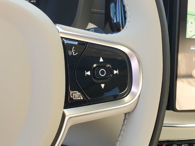 2027 Volvo XC60 B5 Ultra