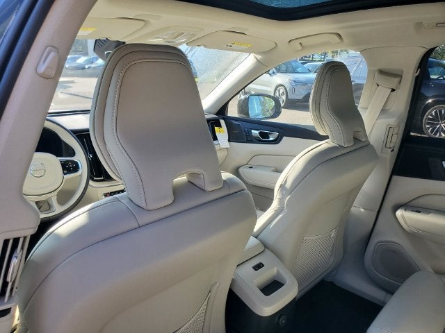 2027 Volvo XC60 B5 Ultra