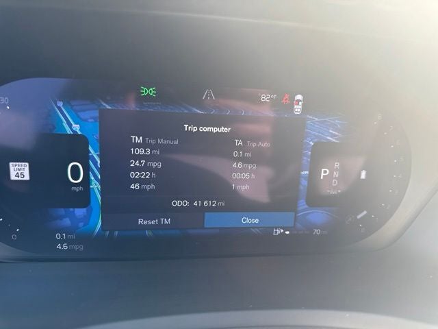 2023 Volvo XC90 B5 Plus