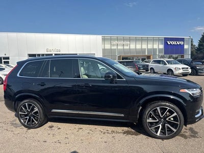 2023 Volvo XC90 B5 Plus
