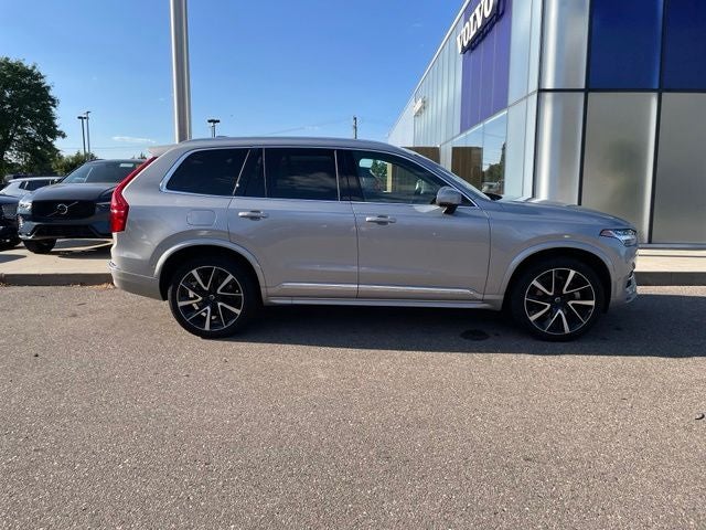 2023 Volvo XC90 B5 Plus