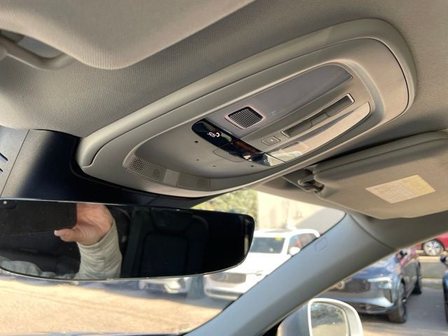 2023 Volvo XC90 B5 Plus