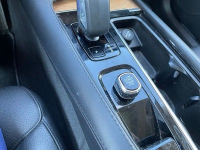 2023 Volvo XC90 B5 Plus
