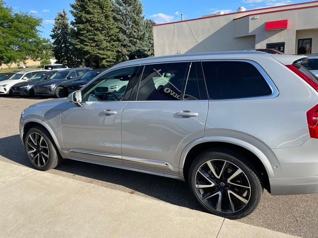 2023 Volvo XC90 B5 Plus