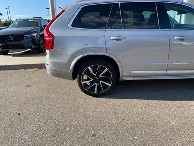 2023 Volvo XC90 B5 Plus