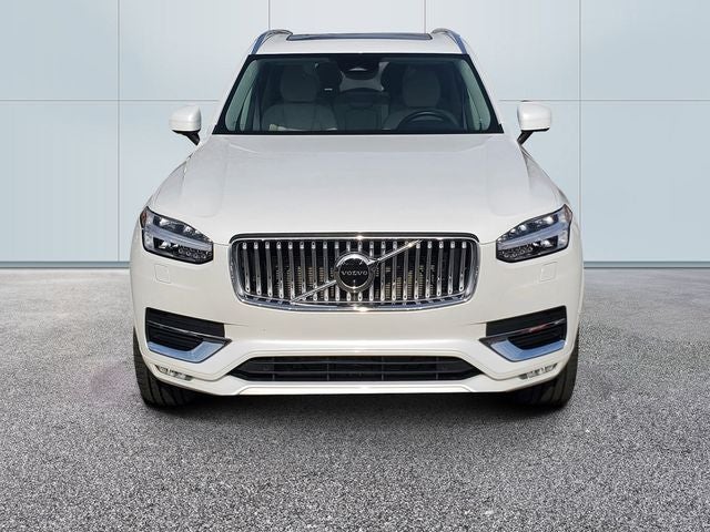 2023 Volvo XC90 B5 Plus