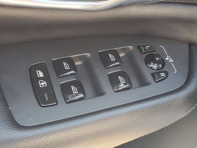 2023 Volvo XC90 B5 Core