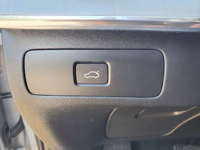 2023 Volvo XC90 B5 Core