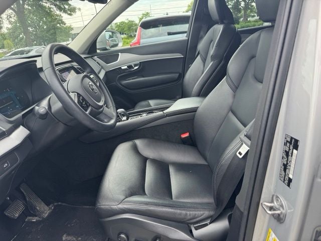 2023 Volvo XC90 B5 Core