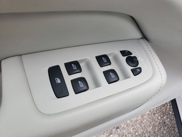 2024 Volvo XC60 B5 Core