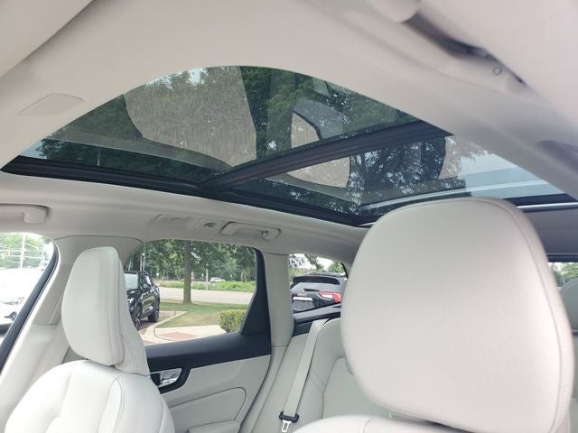 2024 Volvo XC60 B5 Core