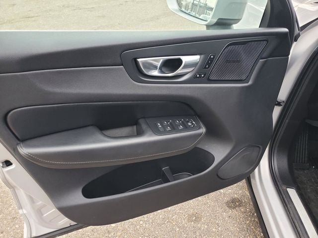 2022 Volvo XC60 B5 Inscription