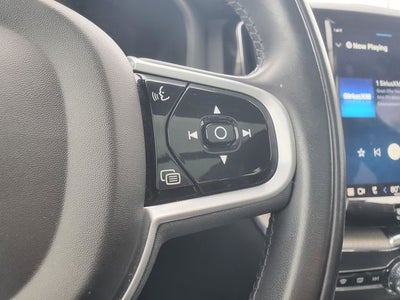 2022 Volvo XC60 B5 Inscription