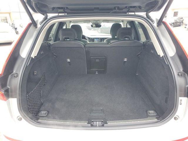 2022 Volvo XC60 B5 Inscription