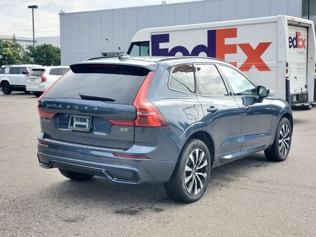 2024 Volvo XC60 B5 Plus Dark Theme