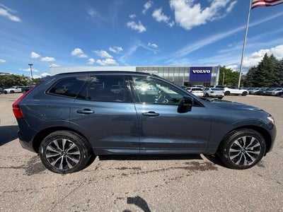 2024 Volvo XC60 B5 Plus Dark Theme