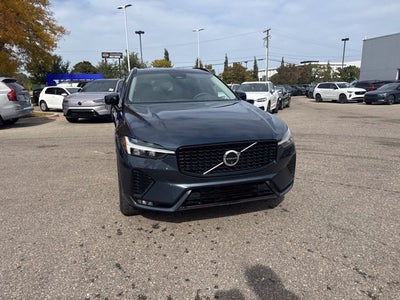 2024 Volvo XC60 B5 Plus Dark Theme