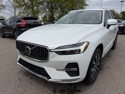 2023 Volvo XC60 B5 Plus Bright Theme