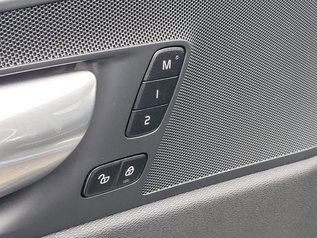 2023 Volvo XC60 B5 Core